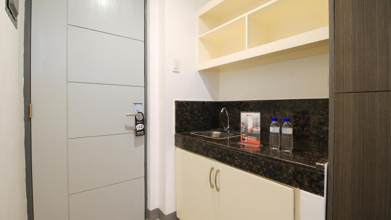 Reddoorz Plus @ Jardin Suites Guadalupe Nuevo Mandaluyong Luaran gambar