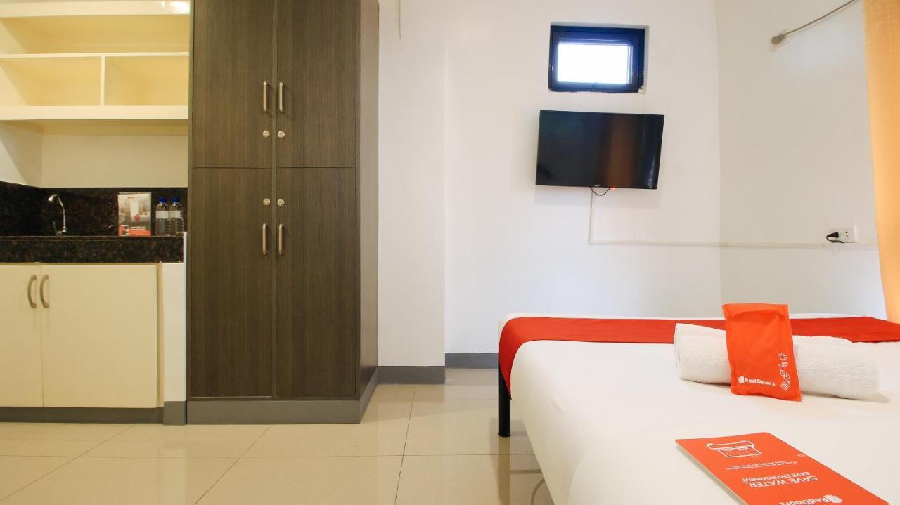 Reddoorz Plus @ Jardin Suites Guadalupe Nuevo Mandaluyong Luaran gambar