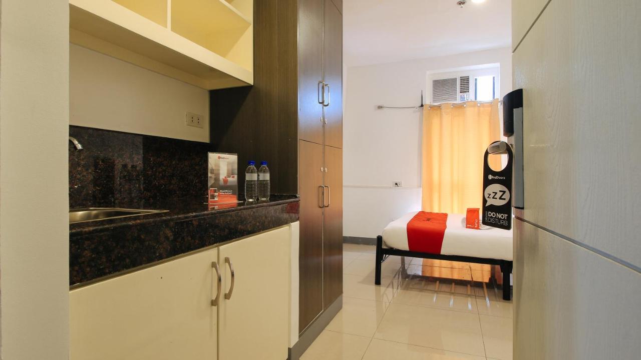 Reddoorz Plus @ Jardin Suites Guadalupe Nuevo Mandaluyong Luaran gambar