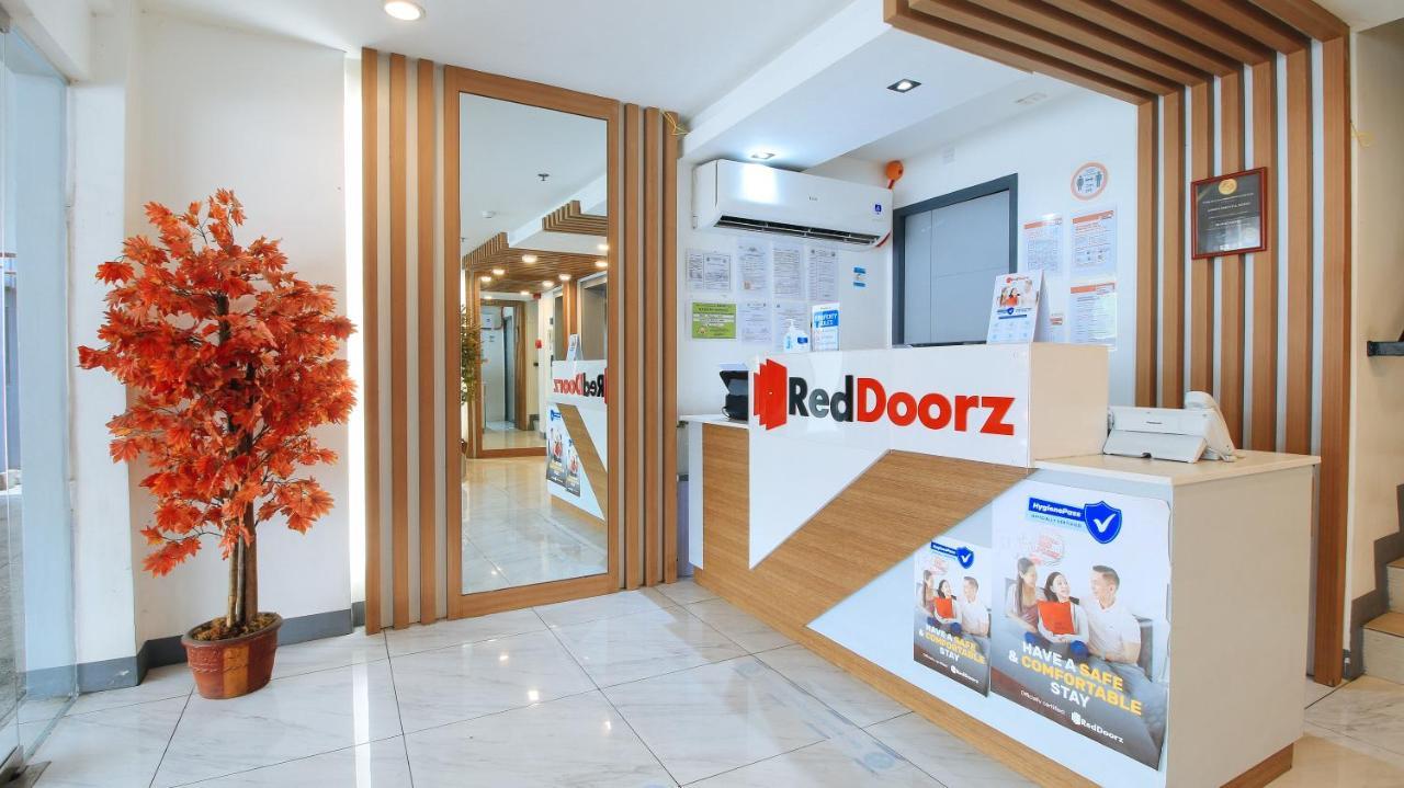 Reddoorz Plus @ Jardin Suites Guadalupe Nuevo Mandaluyong Luaran gambar