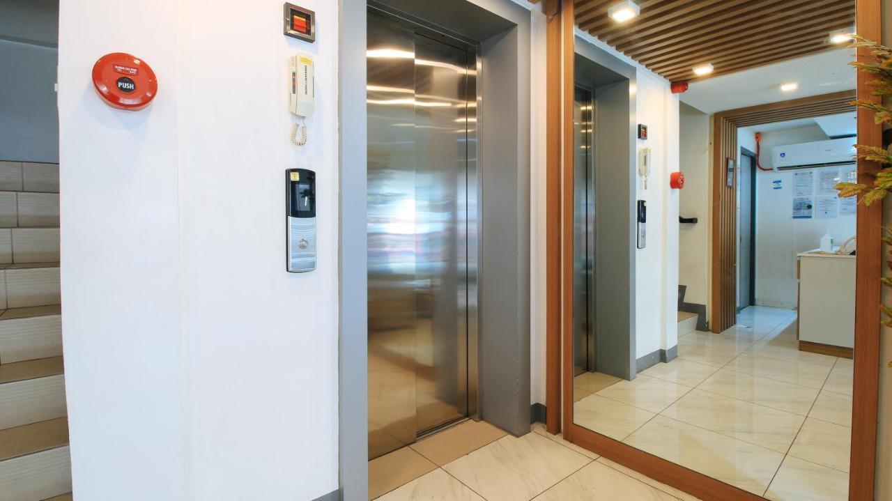 Reddoorz Plus @ Jardin Suites Guadalupe Nuevo Mandaluyong Luaran gambar